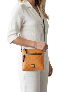 Dooney Bourke Pittsburgh Pirates MLB Crossbody Leather Purse Cognac Gold NWT